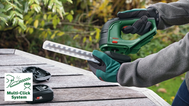Ножиці акумуляторні BOSCH AdvancedShear 18V-10 без акб і з/п (0600857001)